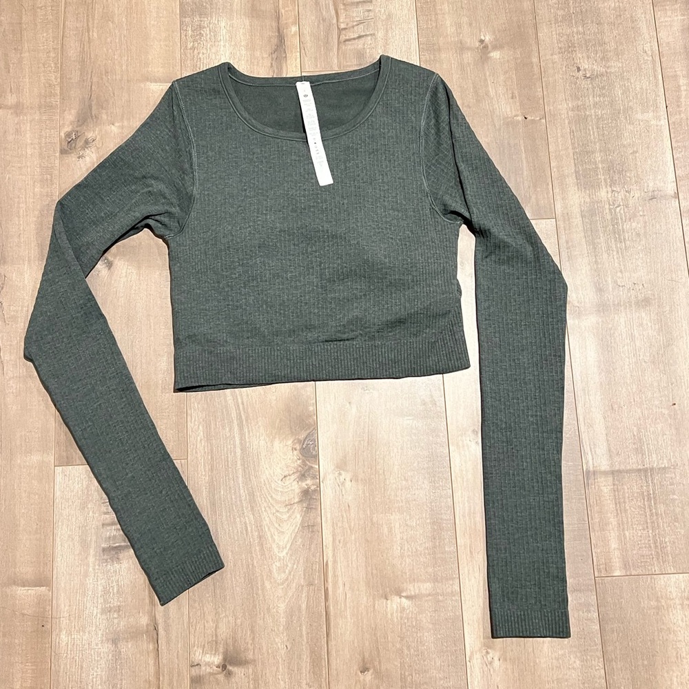Lululemon Ebb to street cropped long sleeve